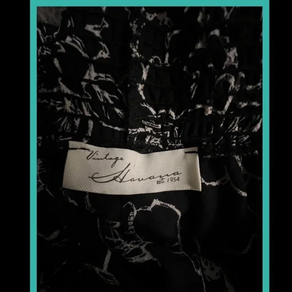 Vintage Havana Off or on Shoulder Top - Picture 11 of 15